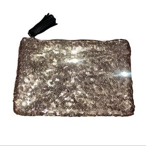 ⭐️Gold/Black Makeup bag!⭐️